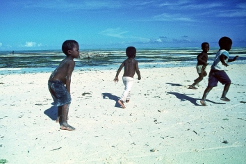 Kinder in Jambiani, Sansibar
